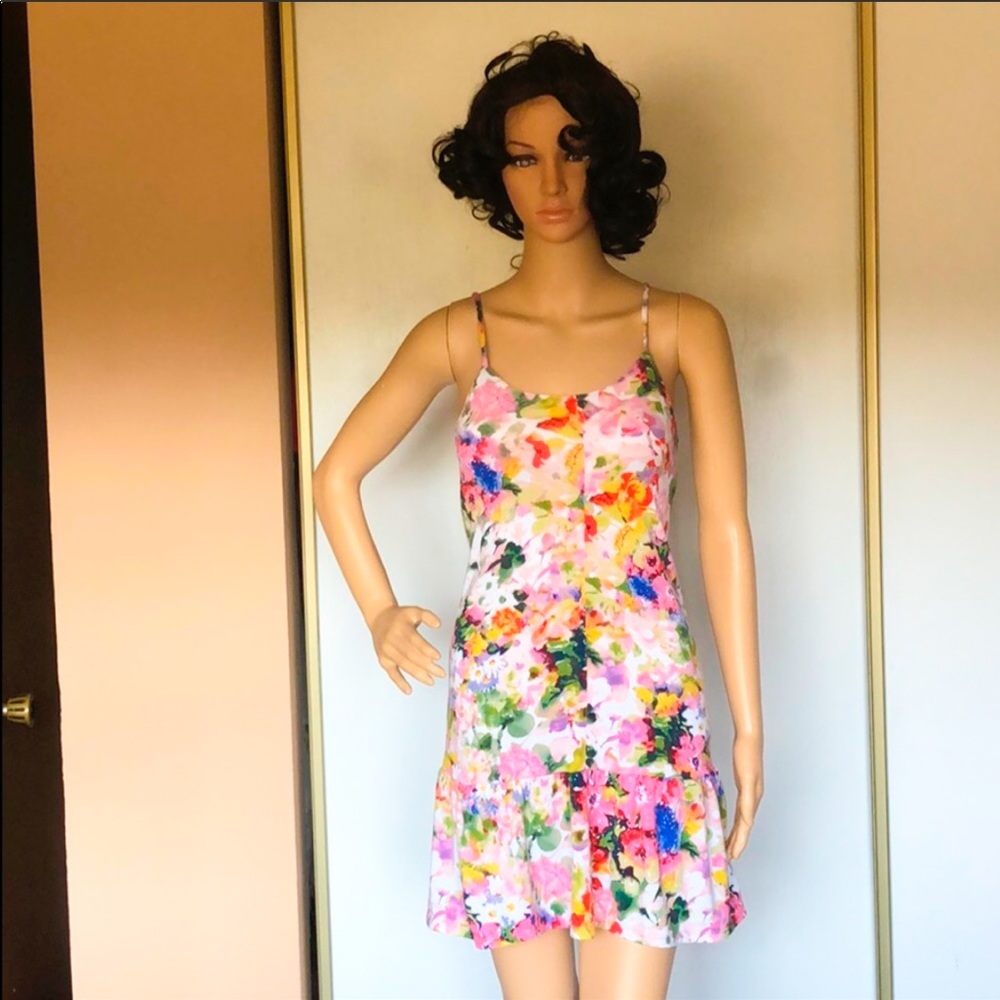 Floral mini dress with ruffle hem